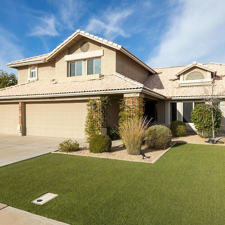 Gilbert Comstock Villa Exterior photo